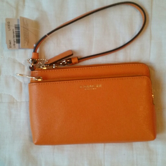 Coach Wrislet - Picture 1 of 6